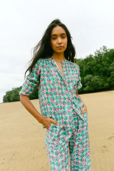 Blusa_estampada_mujer_verano_fluida_geom_trico_1