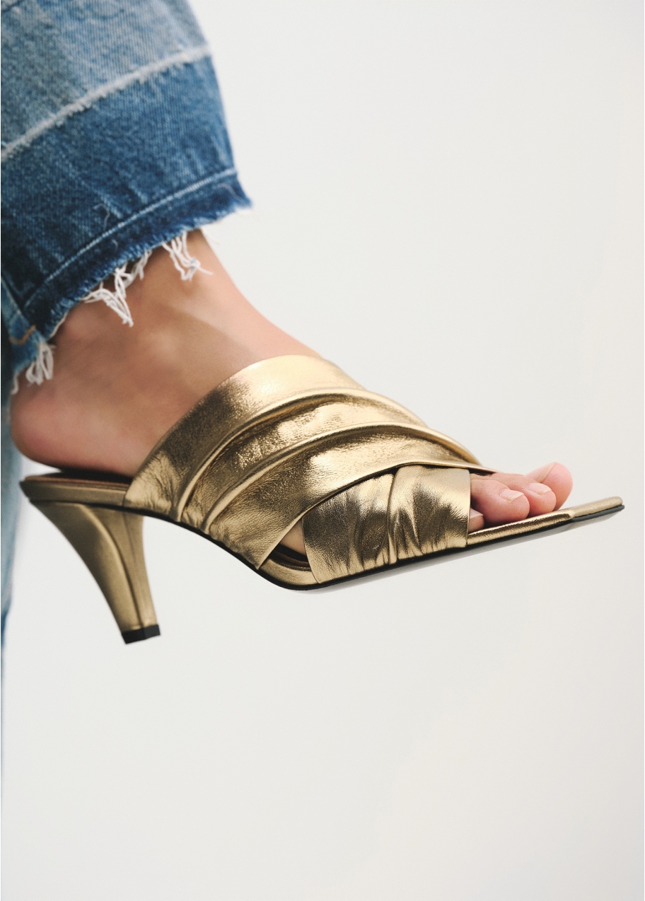 Sandalias de tacón metalizadas Arabella mules 75 lolacruz Sandalias de tacón metalizadas Arabella mules 75