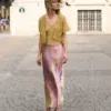 Falda larga de satén de seda estampado.