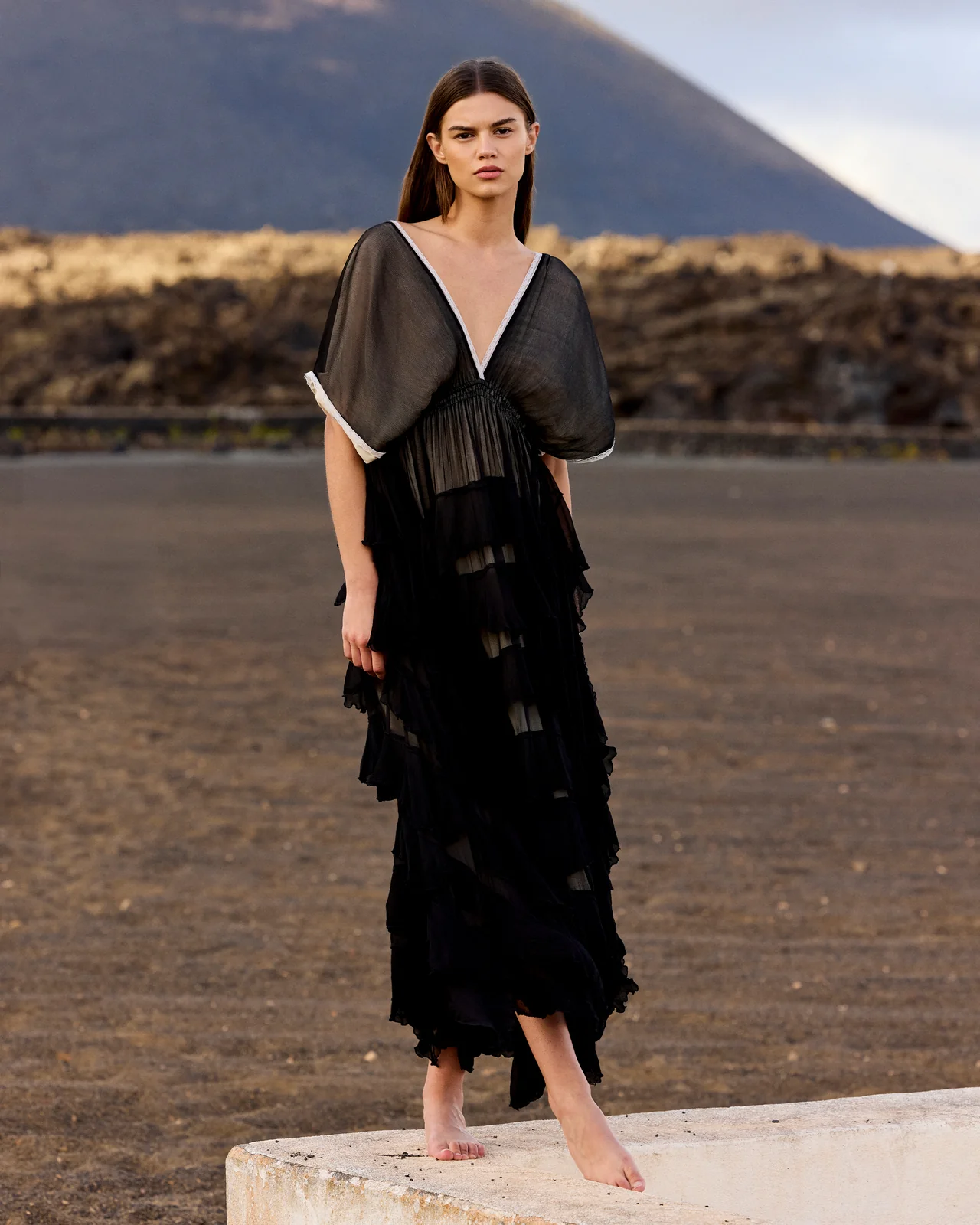vestido0 de gasa negro mesdemoiselles paris .jpg vestido de gasa negro mesdemoiselles