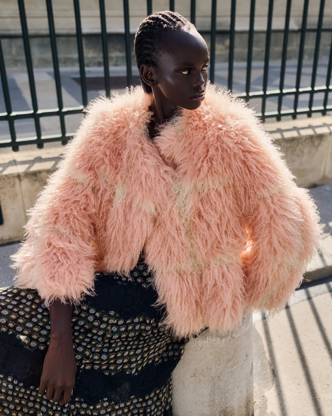 26W_MUSHU-PINK_09.jpg Abrigo de pelo rosa | MESDEMOISELLES PARIS